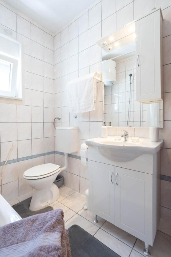 Apartman Bili Solin Eksteriør billede